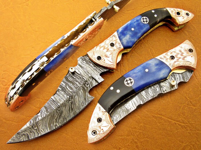 Damascus Steel Blade Folding Knife Blue Bone Horn Handle Overall 8.5 Inch