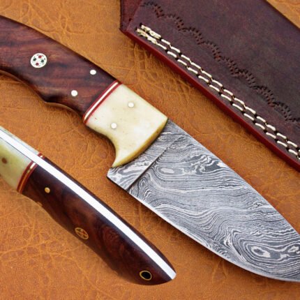 Damascus Steel Blade Skinner Knife With Walnut Wood Handle 7 Inch