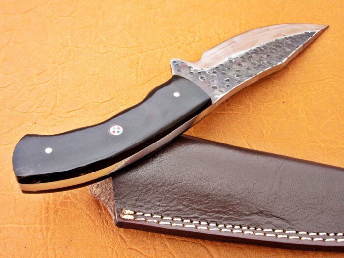 Damascus Steel Blade Skinner Knife With Buffalo Horn Handle 8 Inch