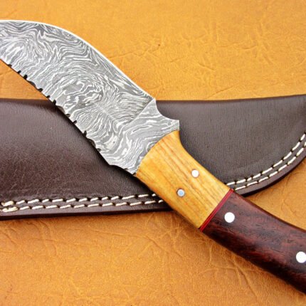 Damascus Steel Blade Skinner Knife With Walnut Wood Handle And Olive Wood Bolster