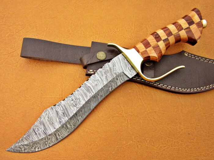 Damascus Steel Blade Bowie Olive Wood Buffalo Horn 12 Inch