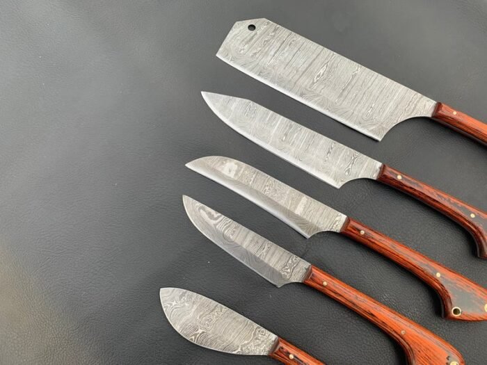 Damascus Steel Custom Handmade Knives