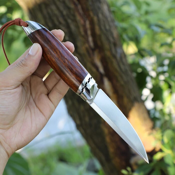 Yoyo's Premium Fixed Blade Camping Knife With Crafted Sheath