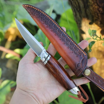 Yoyo's Premium Fixed Blade Camping Knife With Crafted Sheath